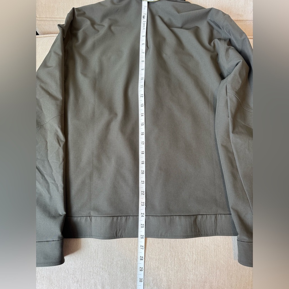 EUC! lululemon Mens City Excursion Jacket DARK OLIVE - Picture 5 of 11
